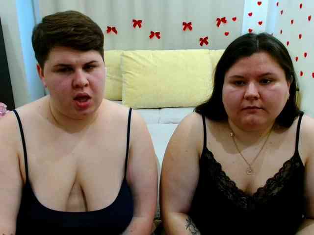 BeckyAndEllen webcam