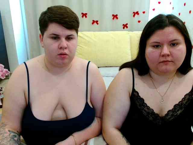 BeckyAndEllen webcam