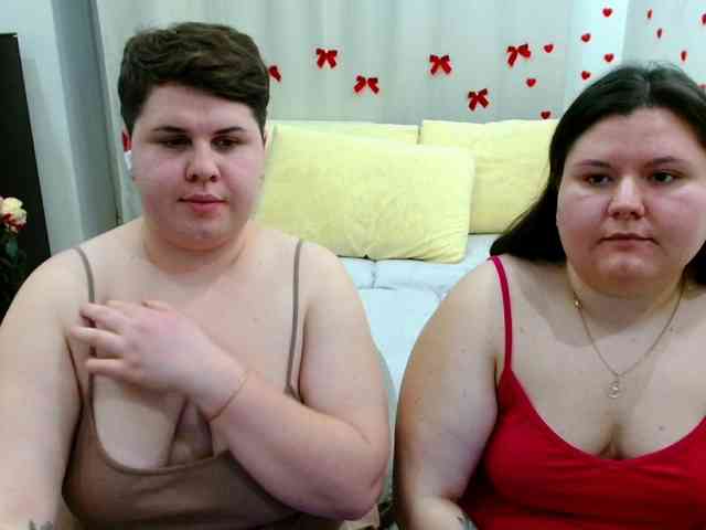 BeckyAndEllen webcam