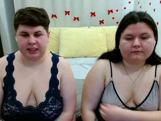 BeckyAndEllen webcam