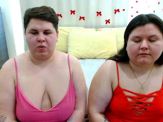 BeckyAndEllen webcam