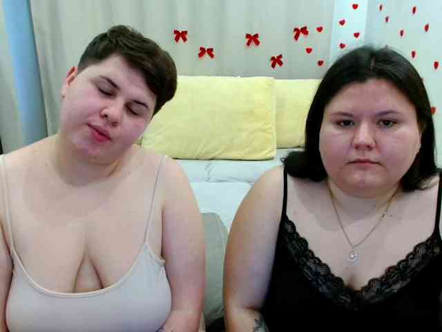 BeckyAndEllen webcam