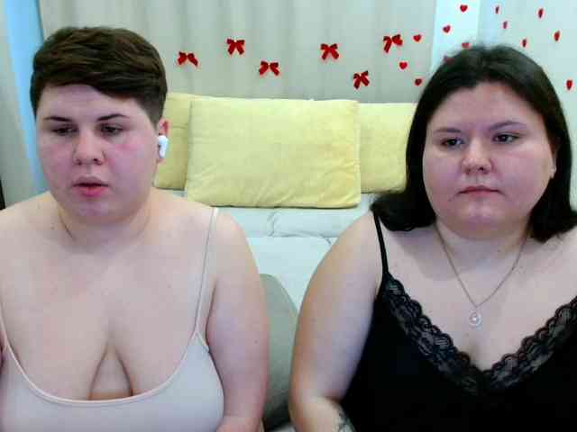 BeckyAndEllen webcam