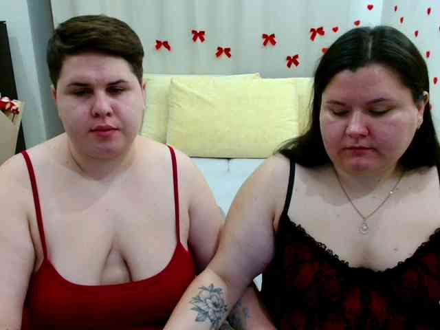 BeckyAndEllen webcam