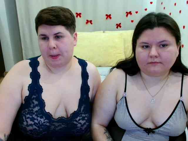 BeckyAndEllen webcam
