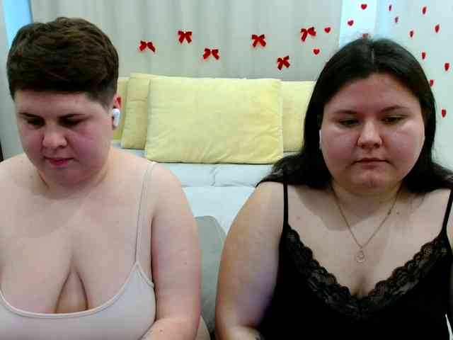 BeckyAndEllen webcam