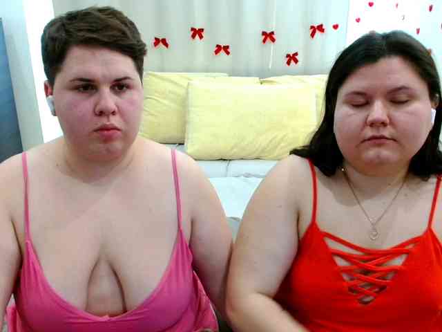 BeckyAndEllen webcam