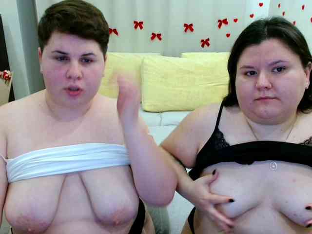 BeckyAndEllen webcam