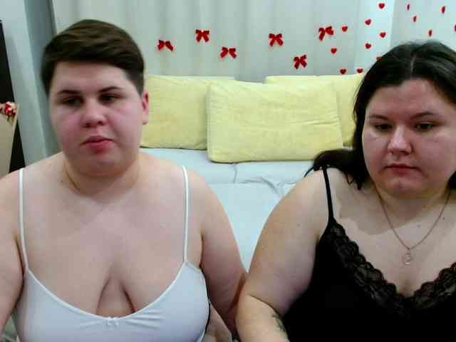 BeckyAndEllen webcam
