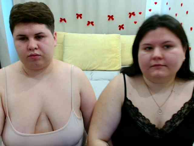 BeckyAndEllen webcam