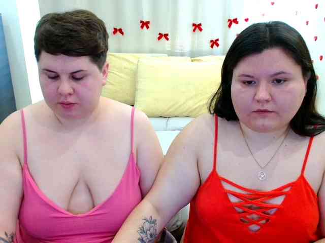 BeckyAndEllen webcam