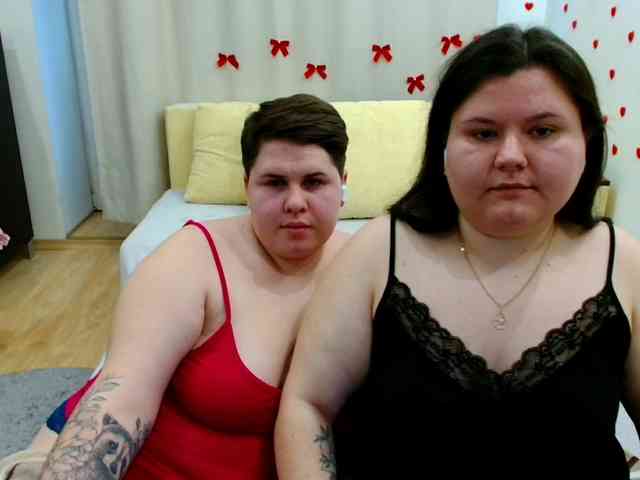 BeckyAndEllen webcam