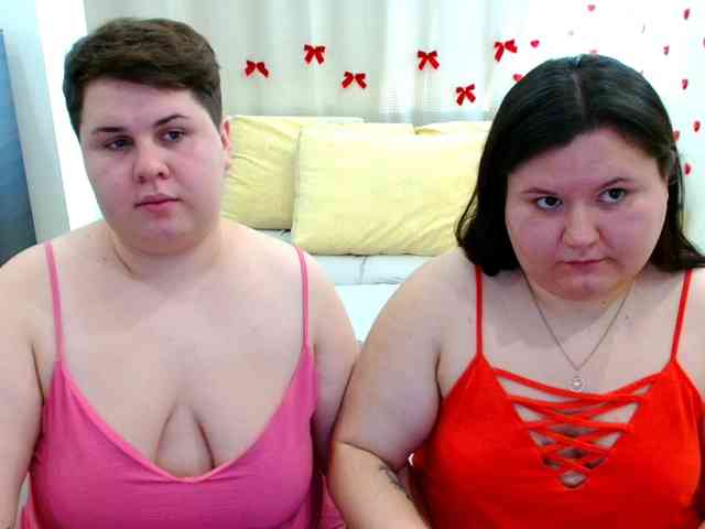 BeckyAndEllen webcam