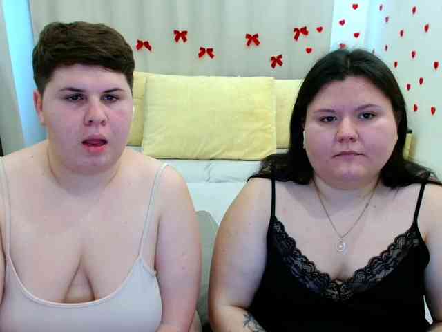 BeckyAndEllen webcam