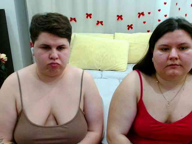 BeckyAndEllen webcam