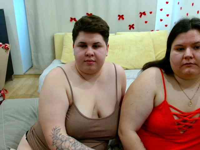 BeckyAndEllen webcam