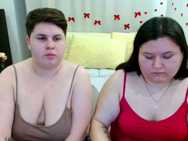 BeckyAndEllen webcam