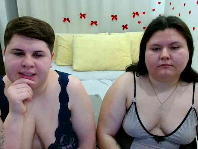 BeckyAndEllen webcam