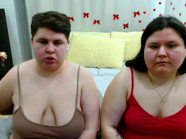 BeckyAndEllen webcam