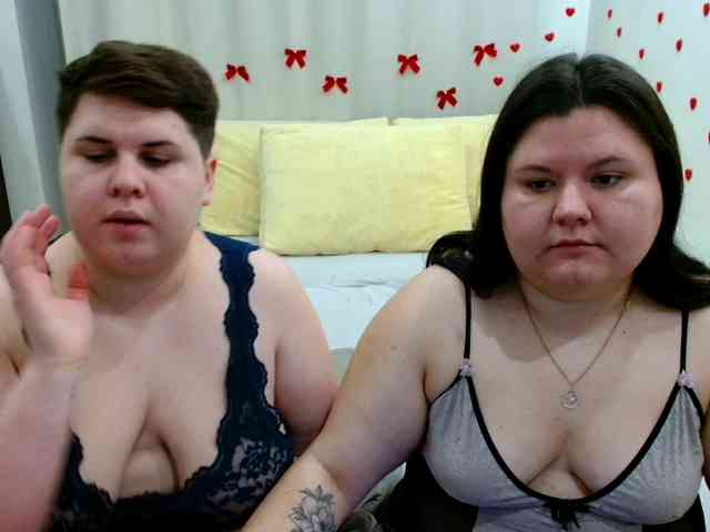 BeckyAndEllen webcam