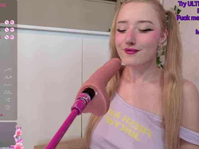 LeonaEviann webcam
