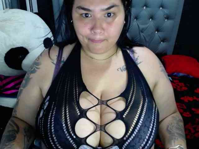 GabiBigBoobs webcam