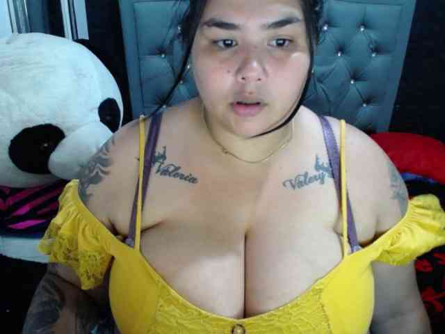 GabiBigBoobs webcam