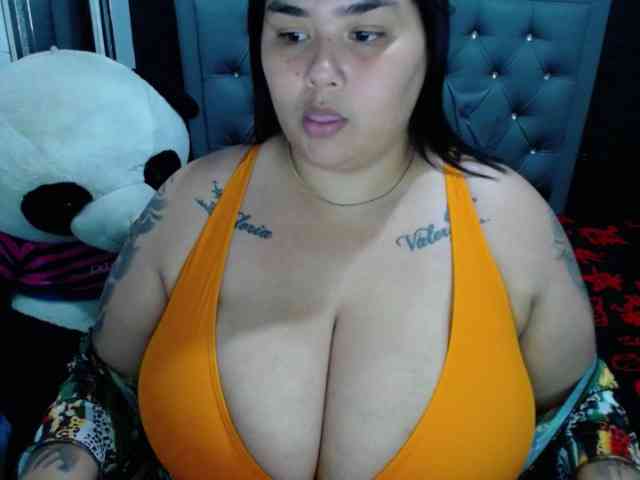 GabiBigBoobs webcam