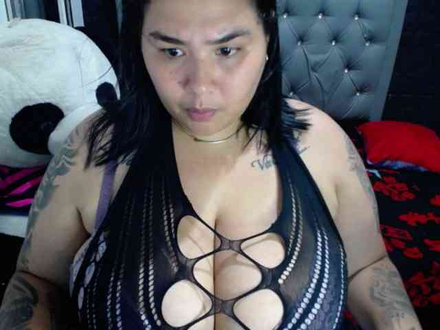 GabiBigBoobs webcam