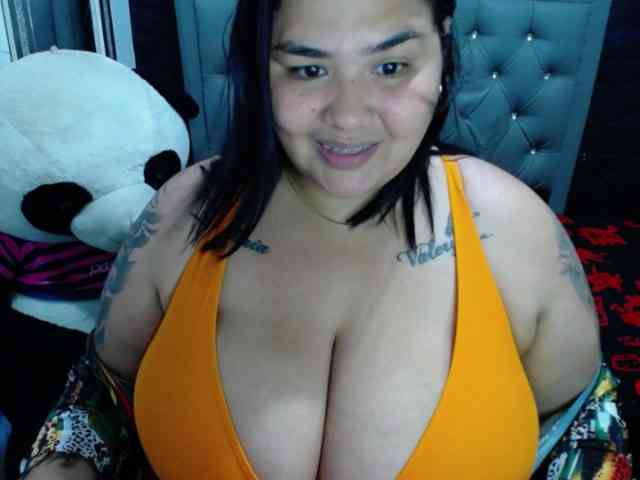 GabiBigBoobs webcam