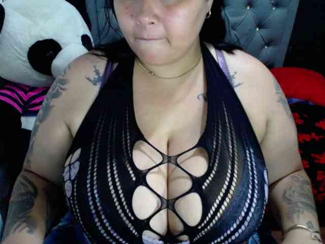 GabiBigBoobs webcam