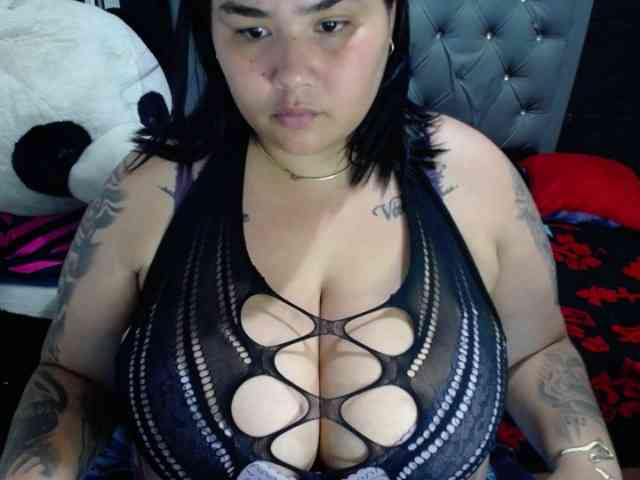 GabiBigBoobs webcam