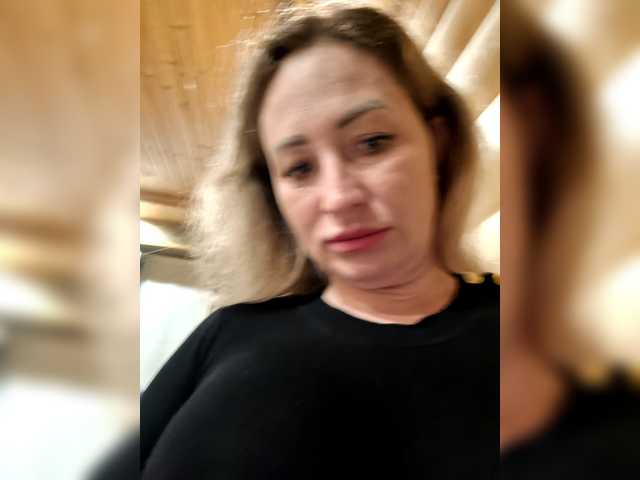 go to chat with MOLLY-7