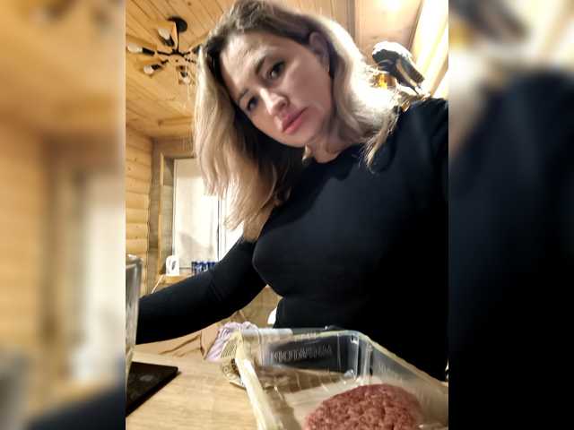 Vai a chattare su MOLLY-7 MOLLY-7