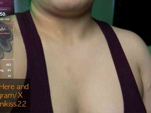 Kimmiakiss22 webcam