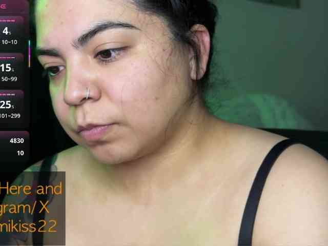 Kimmiakiss22 webcam