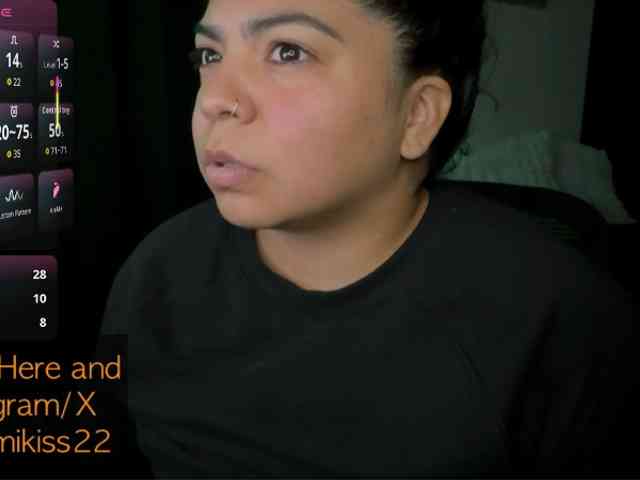 Kimmiakiss22 webcam