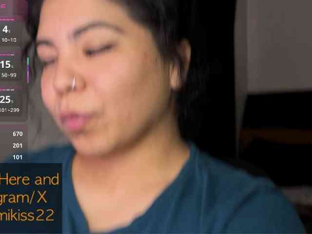 Kimmiakiss22 webcam