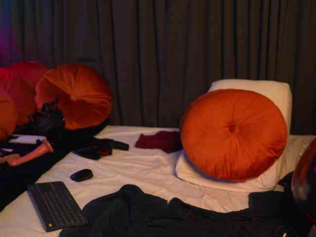 Lacie_Le_Beauty webcam