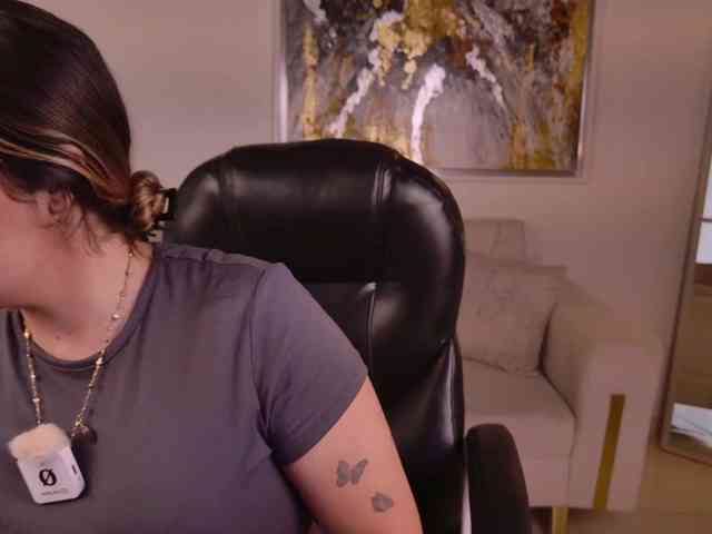 LisaMonroe webcam