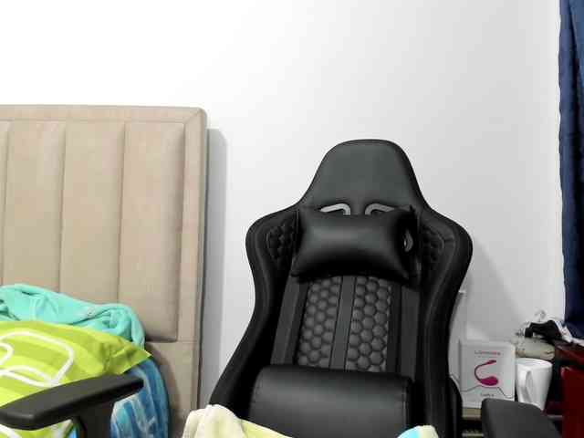 ChloeMiller69 webcam