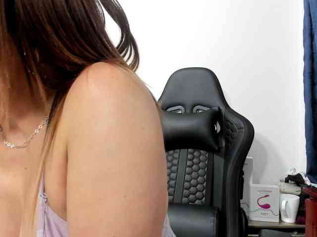 ChloeMiller69 webcam