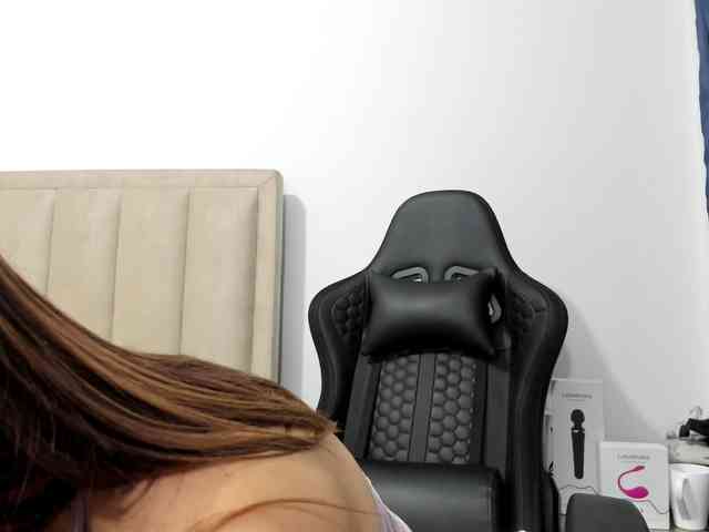 ChloeMiller69 webcam