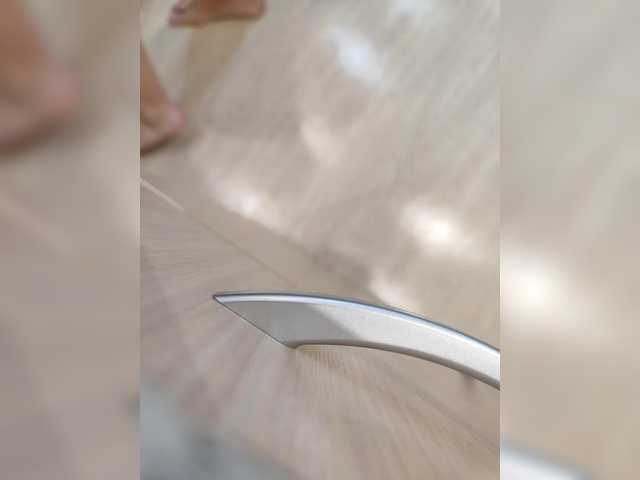 Entra en el chat con el modelo Angelia22 Angelia22