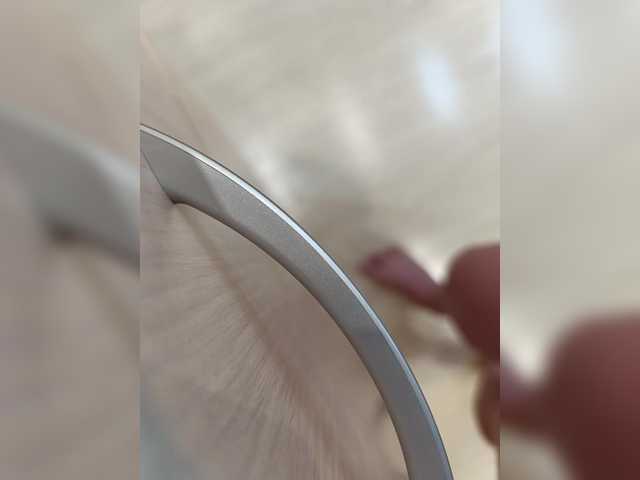 Entra en el chat con el modelo Angelia22 Angelia22