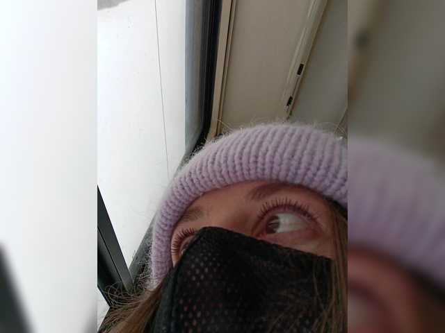 go to chat with Angelia22