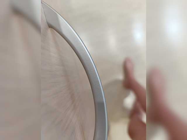 Entra en el chat con el modelo Angelia22 Angelia22