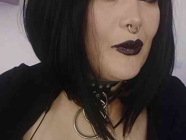 Laura-Wicked webcam