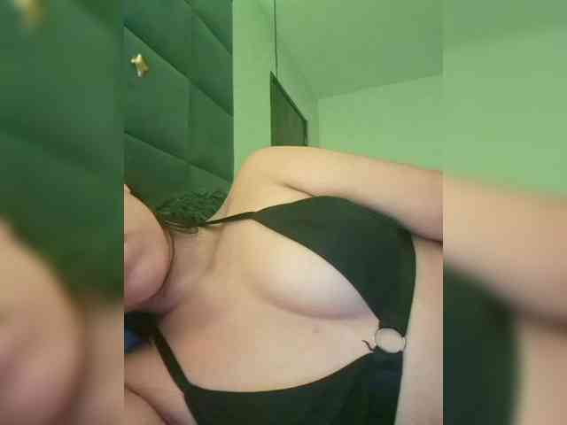 ChloeMontes webcam
