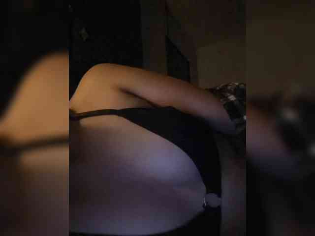 ChloeMontes webcam